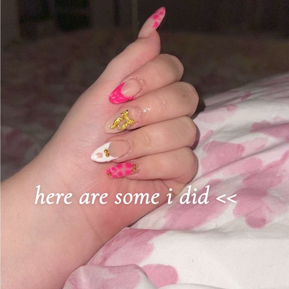 Custom Press-On Nails!! - Picture 2 of 9